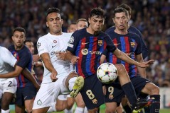 欧冠最佳阵容揭晓：劳塔罗领跑，亚马尔巴雷拉闪耀中场